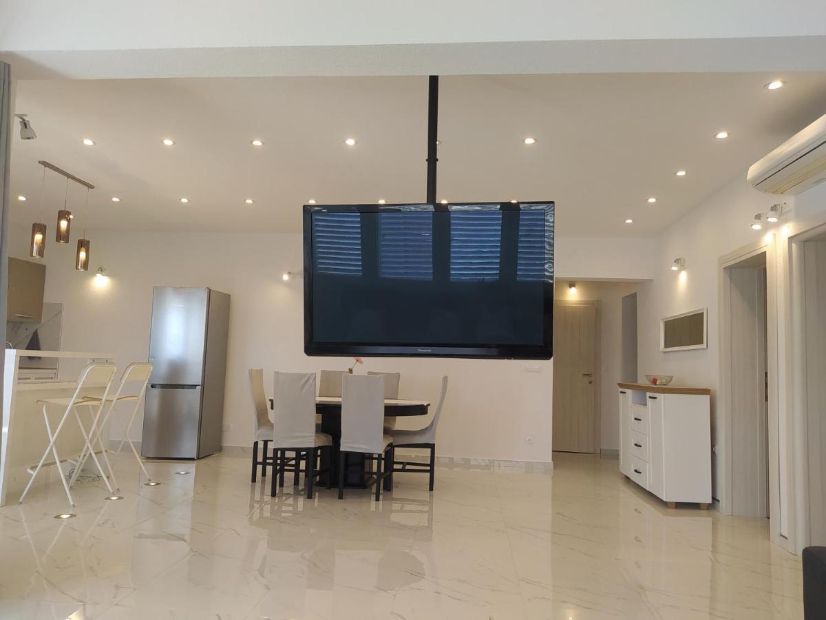 Apartmani Trubi 3 โวดีเซ ภายนอก รูปภาพ